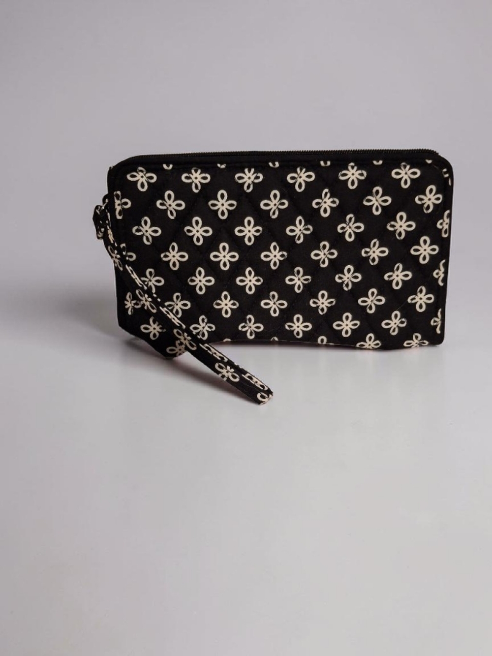 Vera Bradley Mini Concerto Black Quilted Wristlet Clutch Wallet